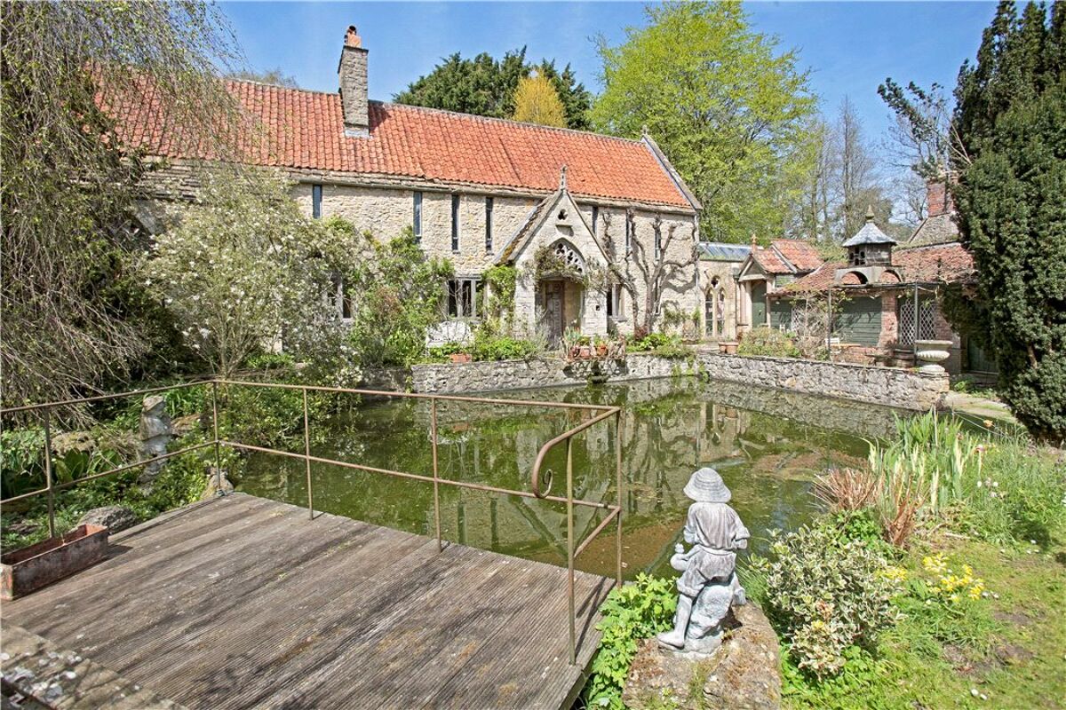 house for sale in Shepton Mallet, Somerset, BA4 SHE160053