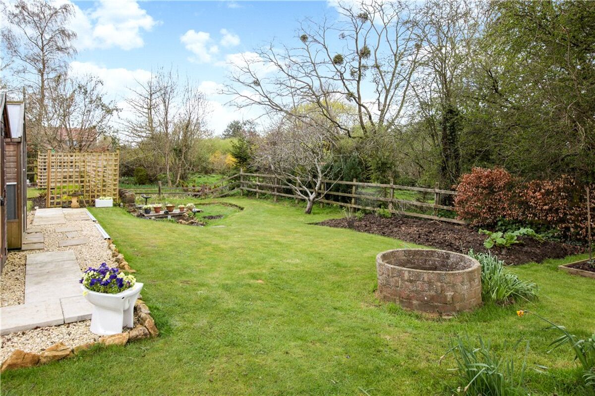 house for sale in Barrington, Ilminster, Somerset, TA19 SHE170129