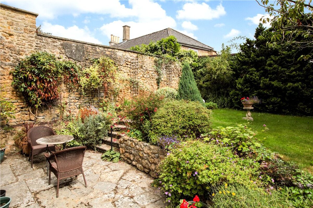 house for sale in South Street, Castle Cary, Somerset, BA7 SHE180152