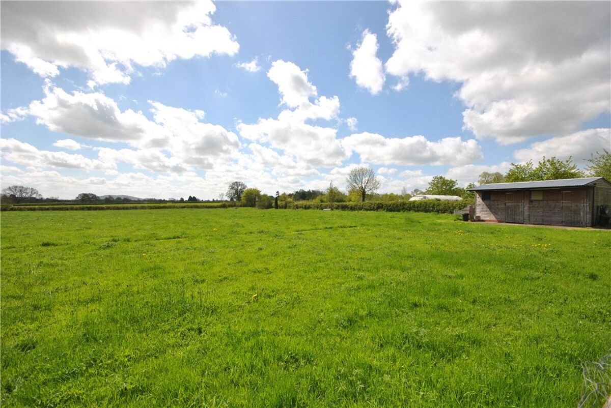 house for sale in Milton on Stour, Gillingham, Dorset, SP8 SHE180181