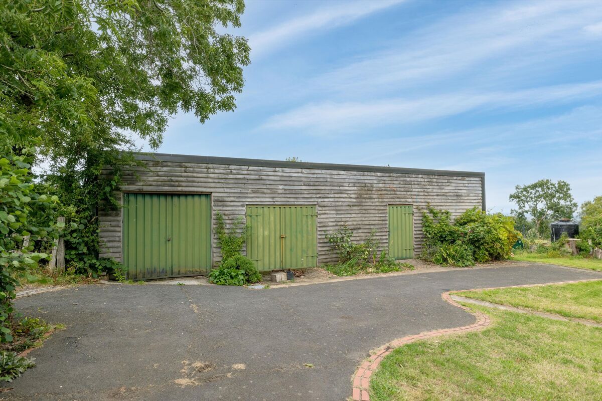 house for sale in Hopton Bank, Hopton Wafers, Kidderminster, Shropshire