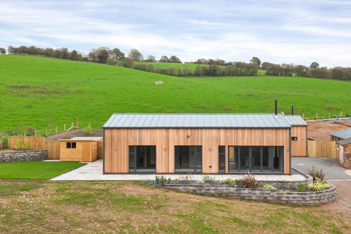 house for sale in Outlanes, Stone, Staffordshire, ST15 SHR012213361