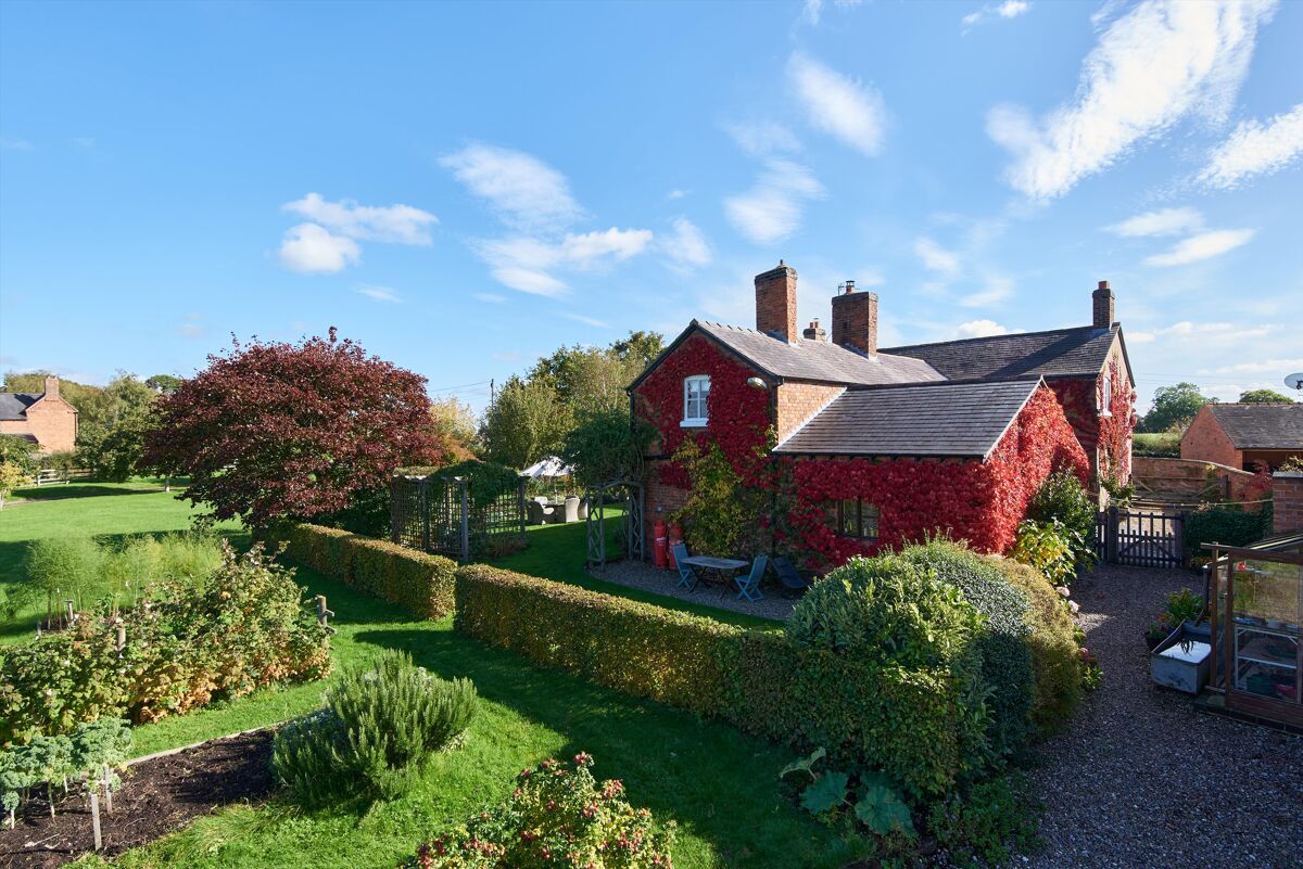 house for sale in Alkington, Whitchurch, Shropshire, SY13