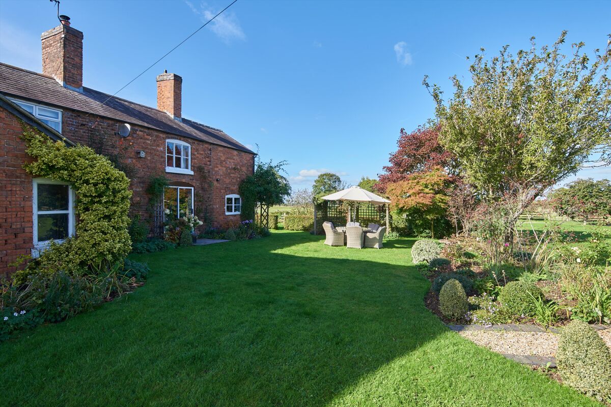 house for sale in Alkington, Whitchurch, Shropshire, SY13