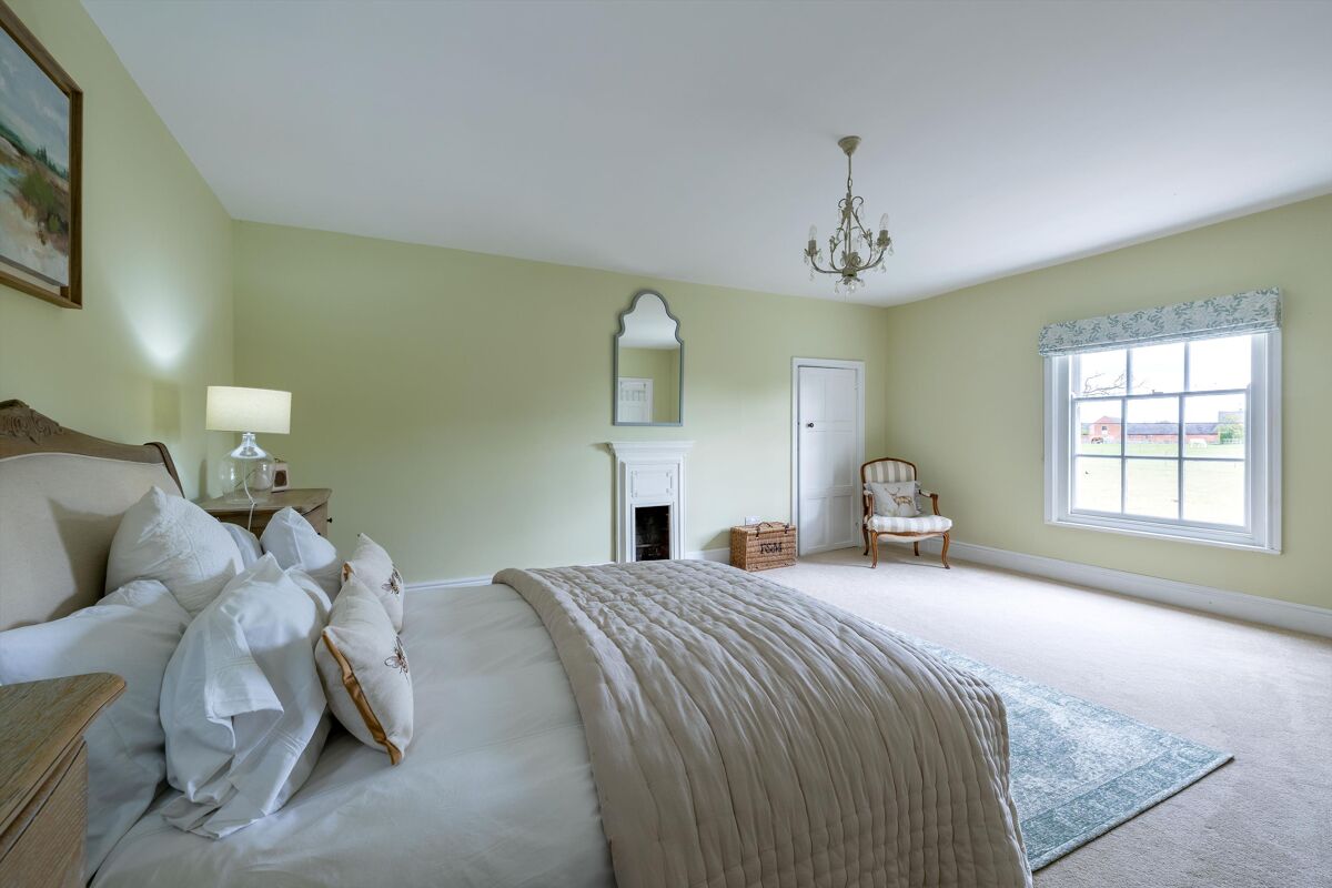 house for sale in Waters Upton, Shropshire, TF6 SHR012243293 Knight