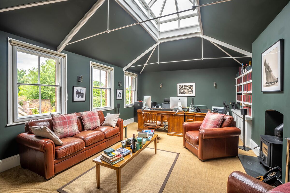 townhouse for sale in Abbey Foregate, Shrewsbury, Shropshire, SY2