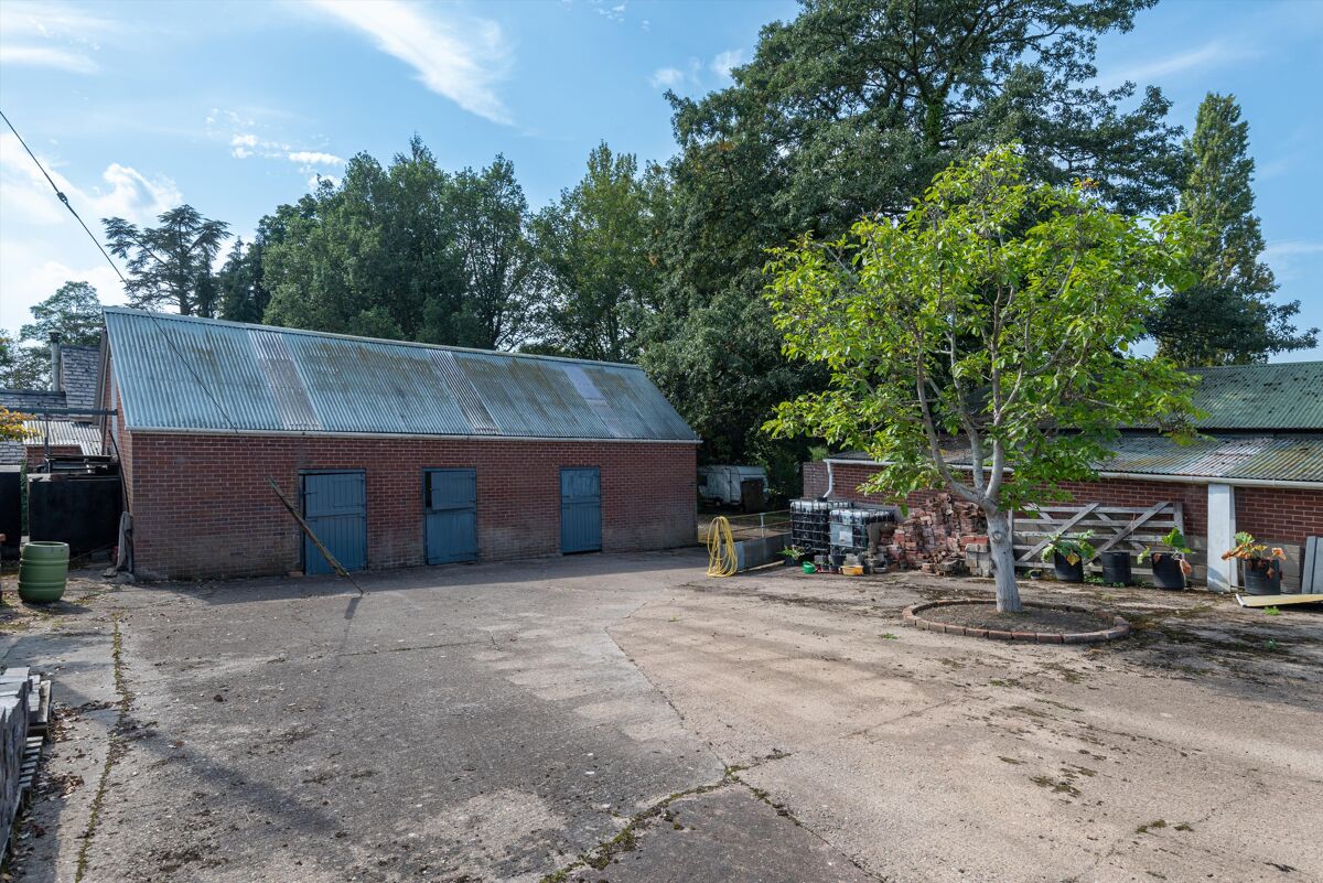 house for sale in Montford Bridge, Shrewsbury, Shropshire, SY4