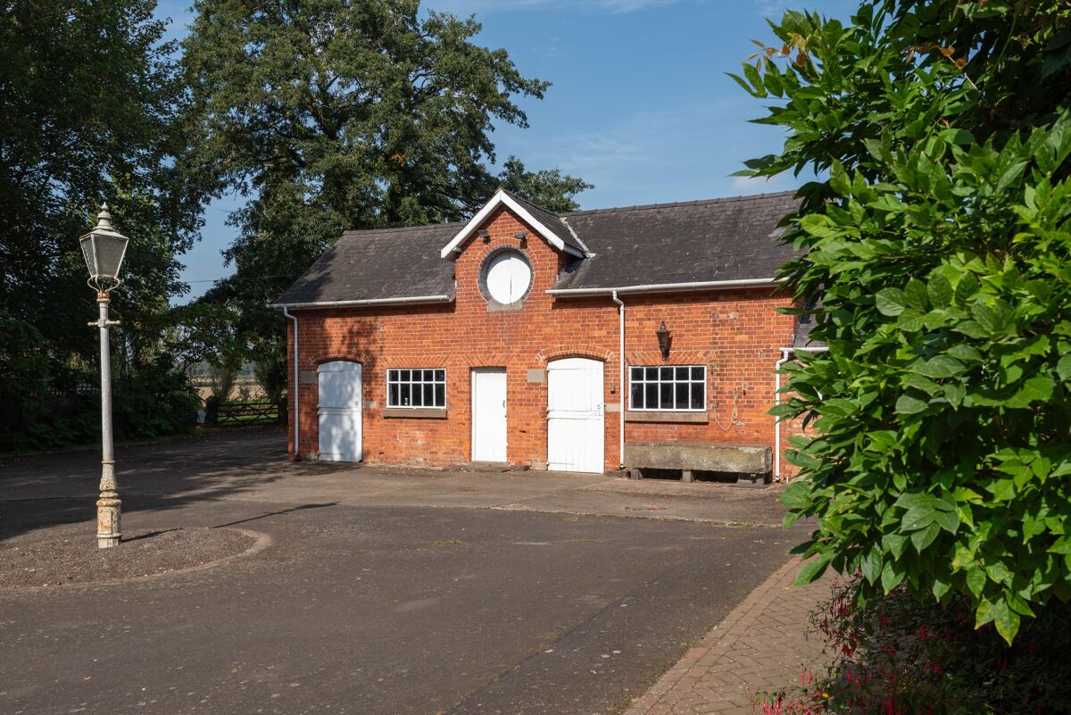 house for sale in Montford Bridge, Shrewsbury, Shropshire, SY4