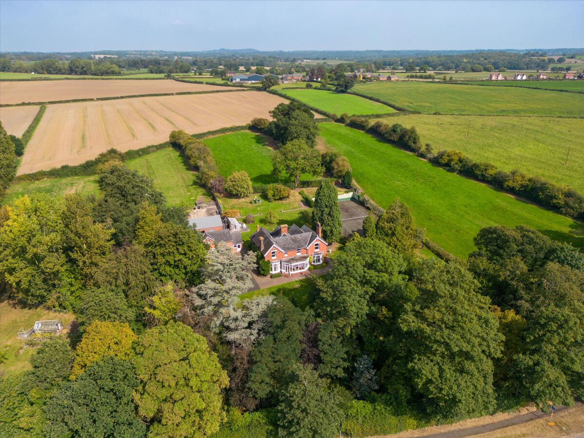 house for sale in Montford Bridge, Shrewsbury, Shropshire, SY4