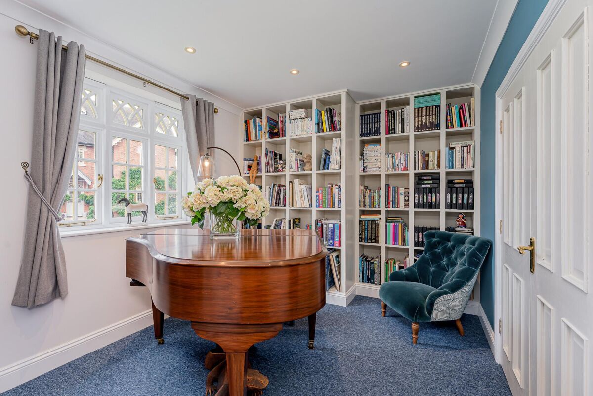 house for sale in Cound Park Gardens, Shrewsbury, SY5 SHR012357761