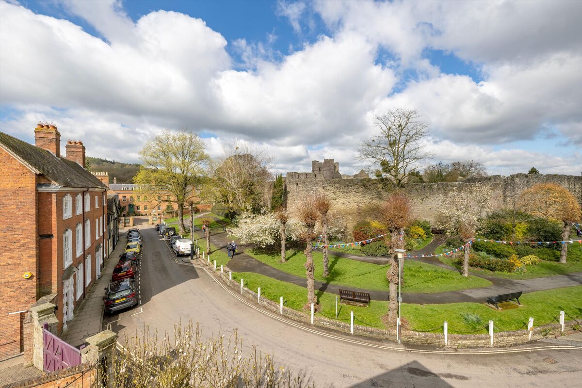 townhouse for sale in Dinham, Ludlow, Shropshire, SY8 SHR012367990