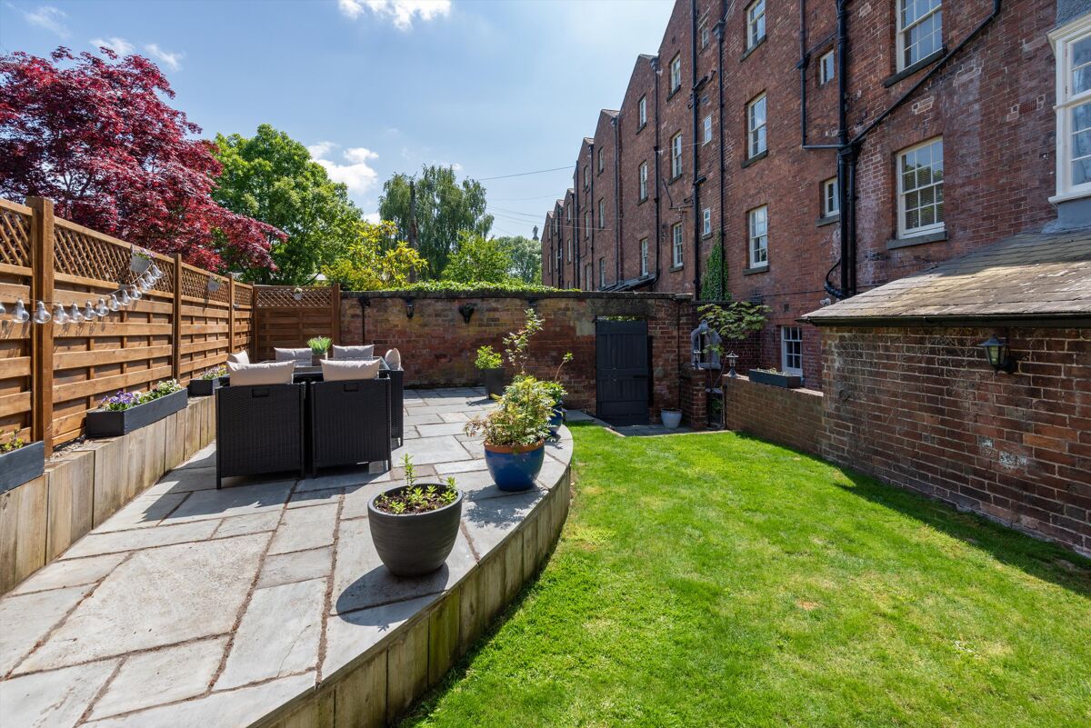 house for sale in Abbey Foregate, Shrewsbury, Shropshire, SY2