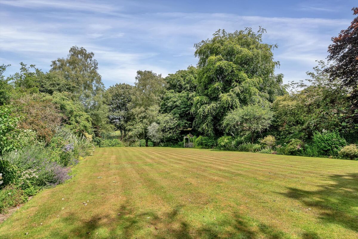 house for sale in Oulton, Stone, Staffordshire, ST15 SHR012396377