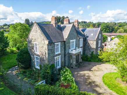 Picture of 6 bedroom house for sale.
