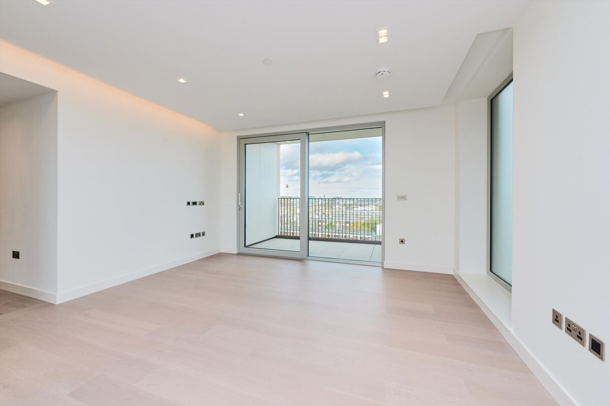 flat to rent in Garrett Mansions, Edgware Road, London, W2