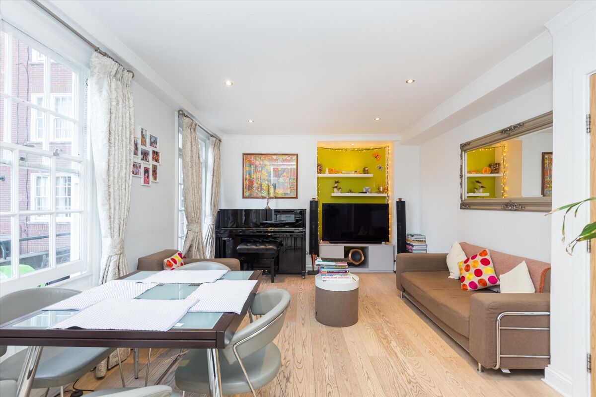 flat to rent in Apsley House, 2329 Finchley Road, London, NW8