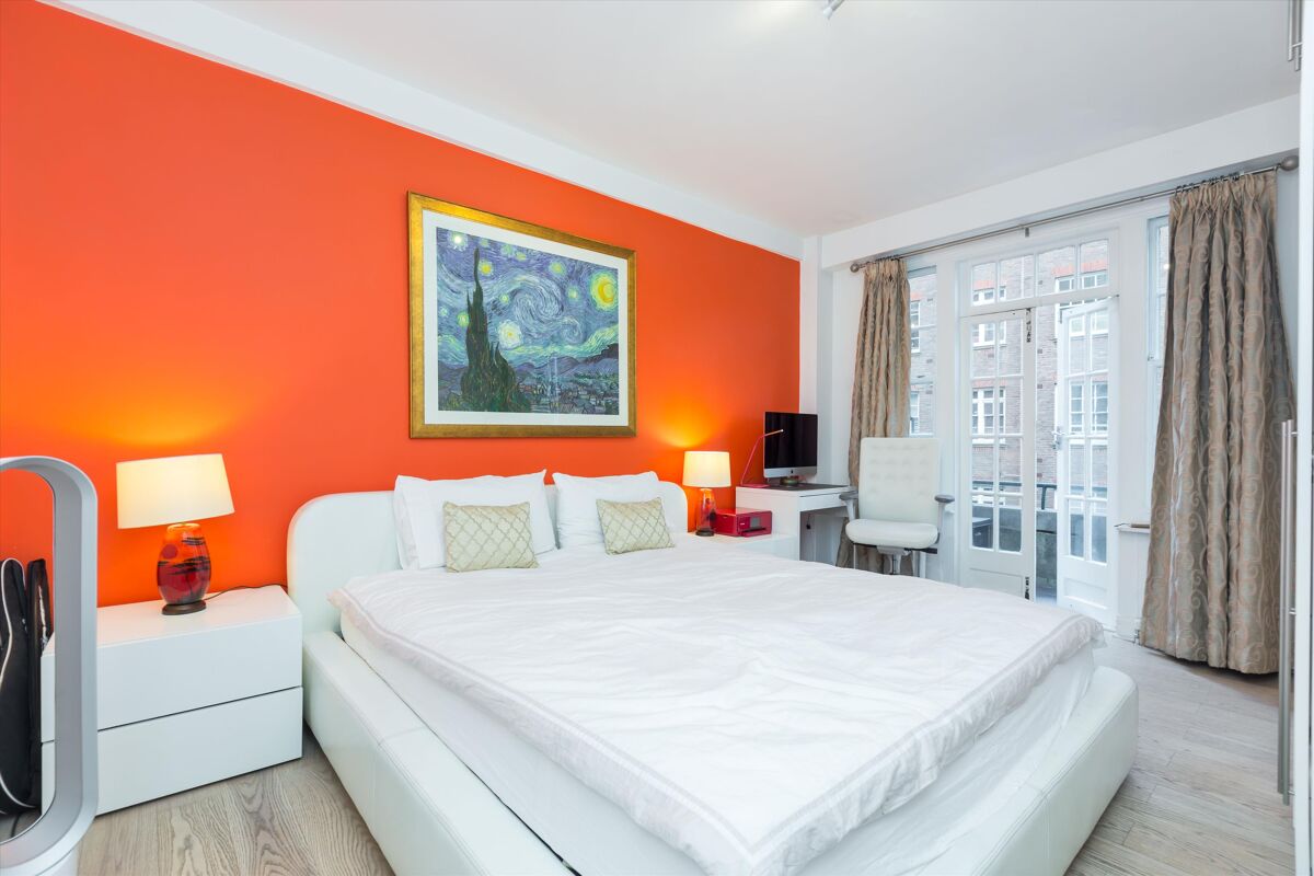 flat to rent in Apsley House, 2329 Finchley Road, London, NW8