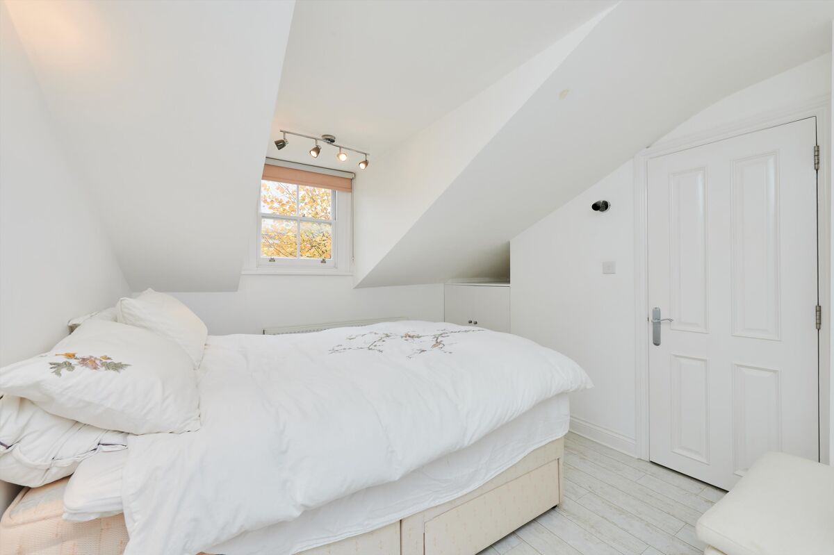 house to rent in Cavendish Avenue, St John's Wood, London, NW8 ...