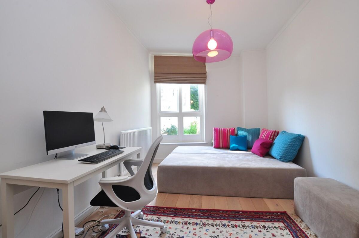flat to rent in Warrington Gardens, Little Venice, London, W9