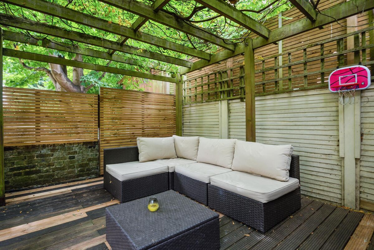 flat to rent in Randolph Avenue, London, W9 SJQ012241047 Knight Frank