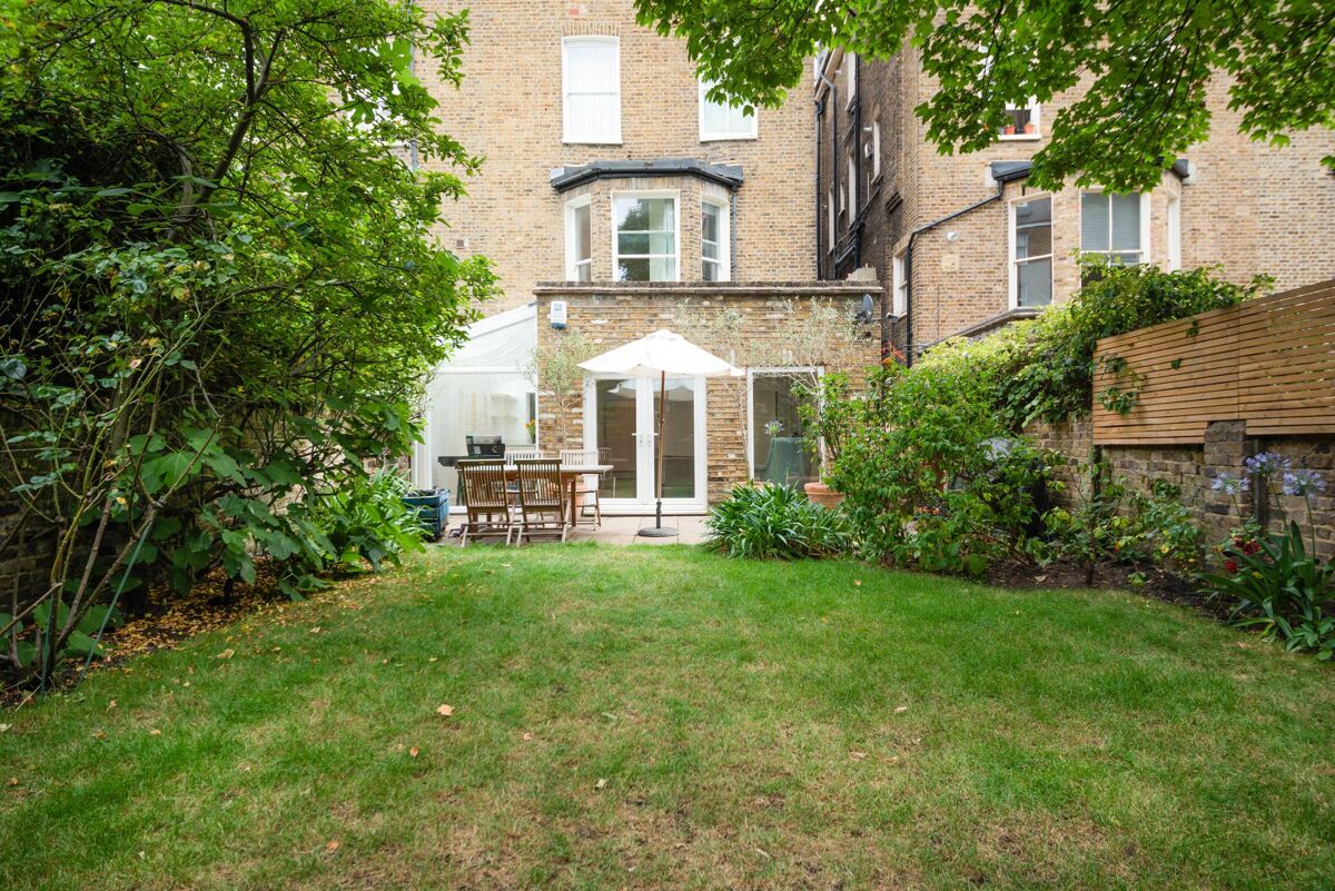 flat to rent in Randolph Avenue, London, W9 SJQ012241047 Knight Frank