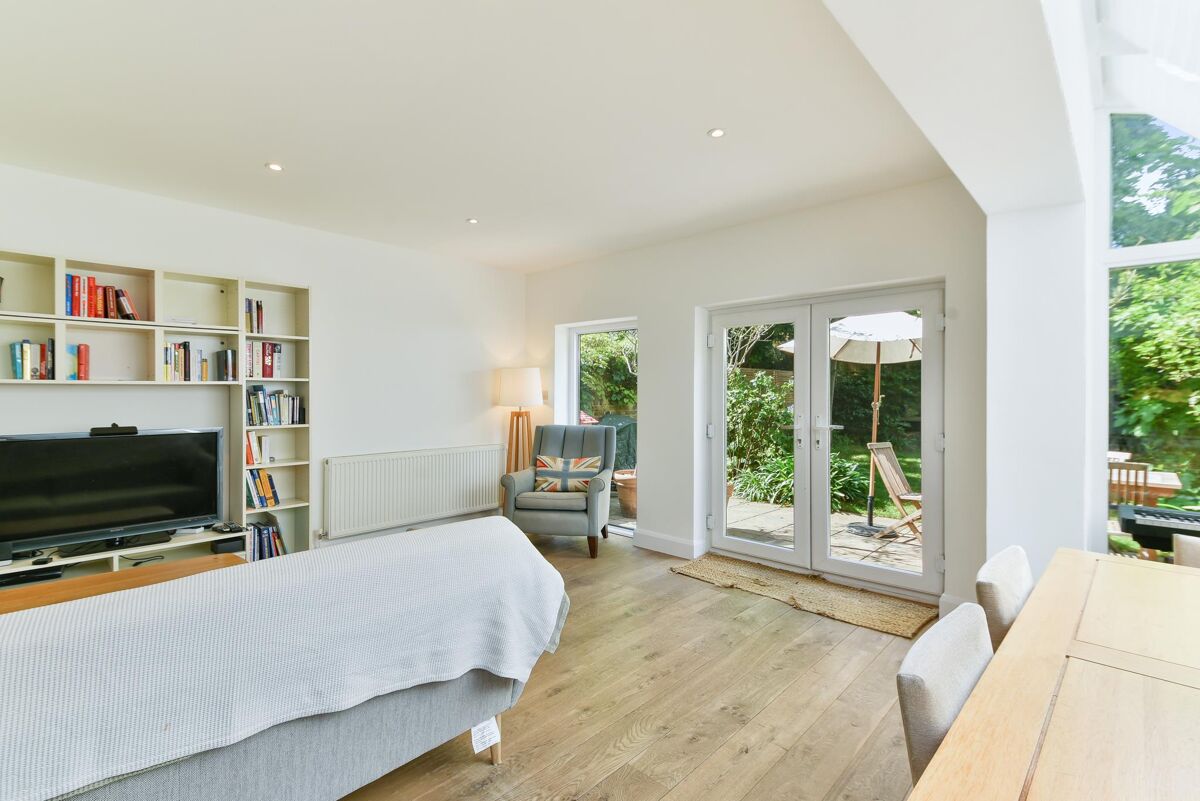 flat to rent in Randolph Avenue, London, W9 SJQ012241047 Knight Frank