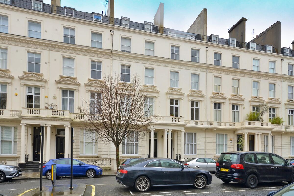 flat to rent in Warrington Crescent, Little Venice, London, W9