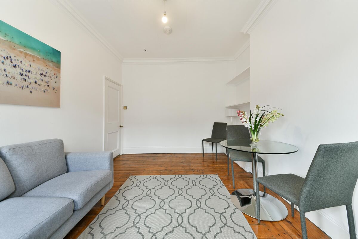 flat to rent in St. Johns Wood High Street, London, NW8 SJQ012331897