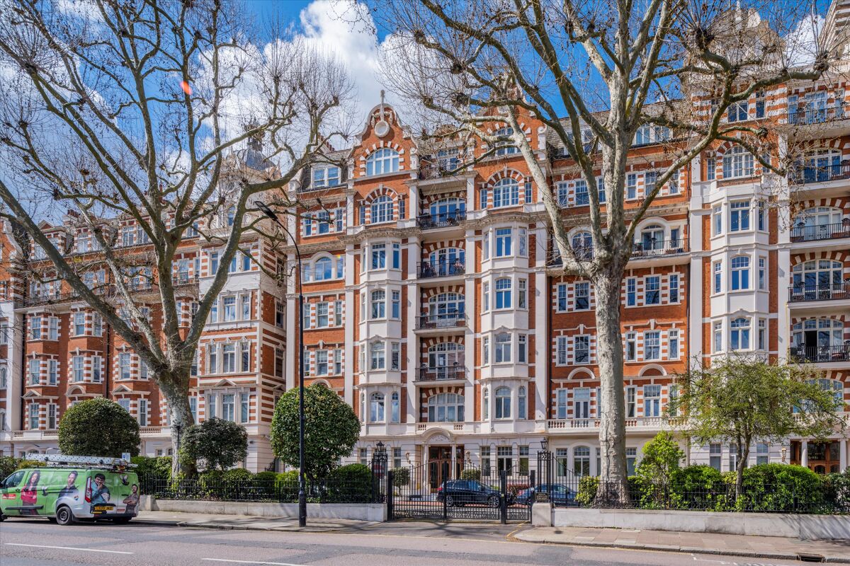 flat to rent in North Gate, Prince Albert Road, London, NW8