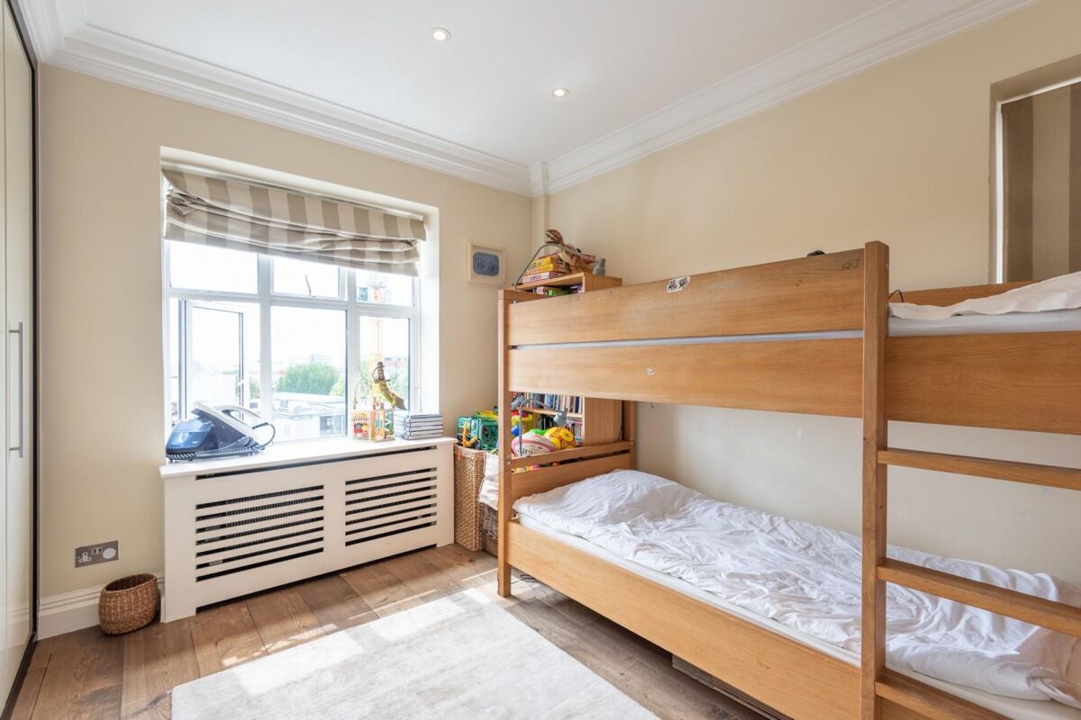 flat to rent in Wellington Court, Wellington Road, St John's Wood