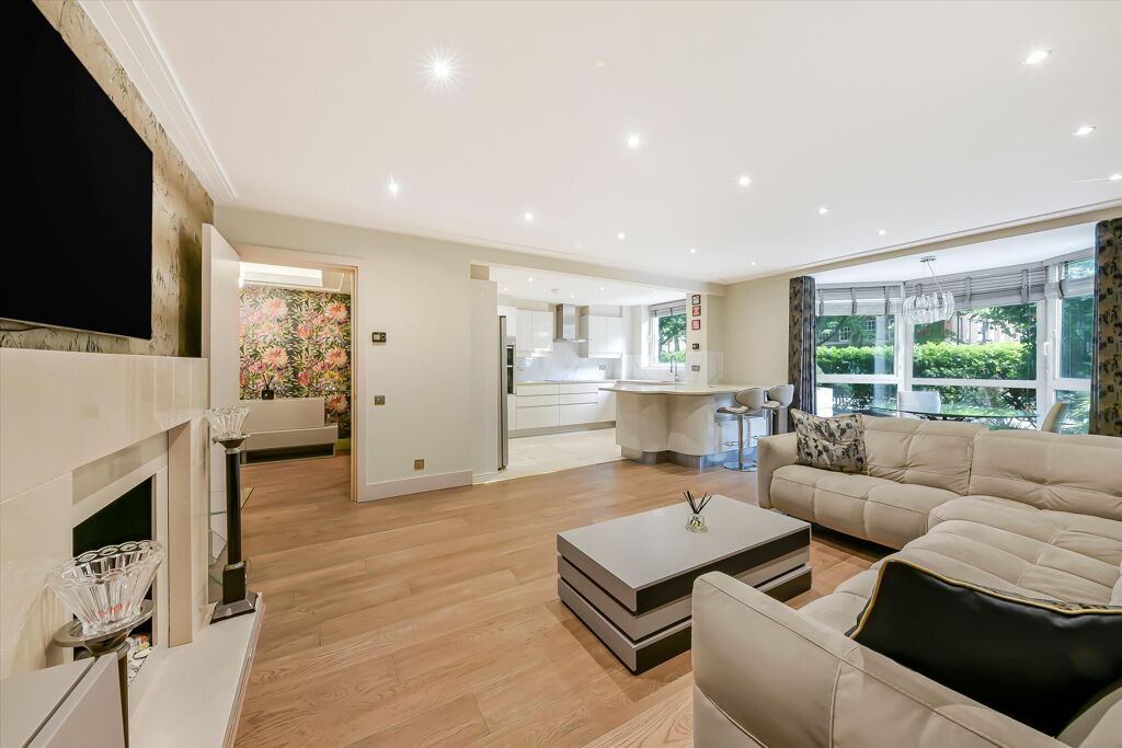 Image of Balmoral Court, Queens Terrace, London, NW8