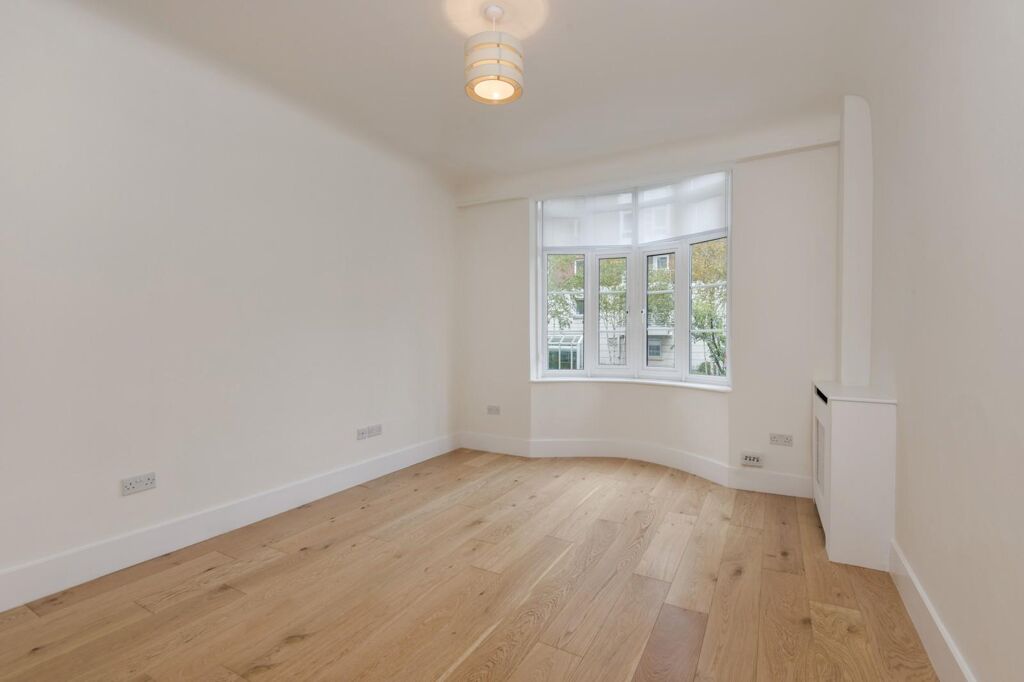 Image of Grove End Gardens, Grove End Road, St John's Wood NW8