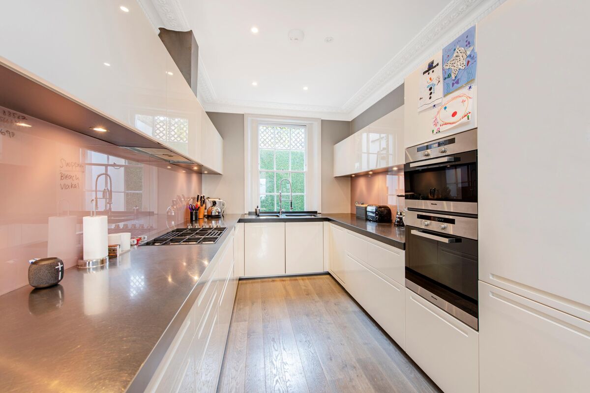 house for sale in Abbey Gardens, London, NW8 SJW012032352 Knight Frank