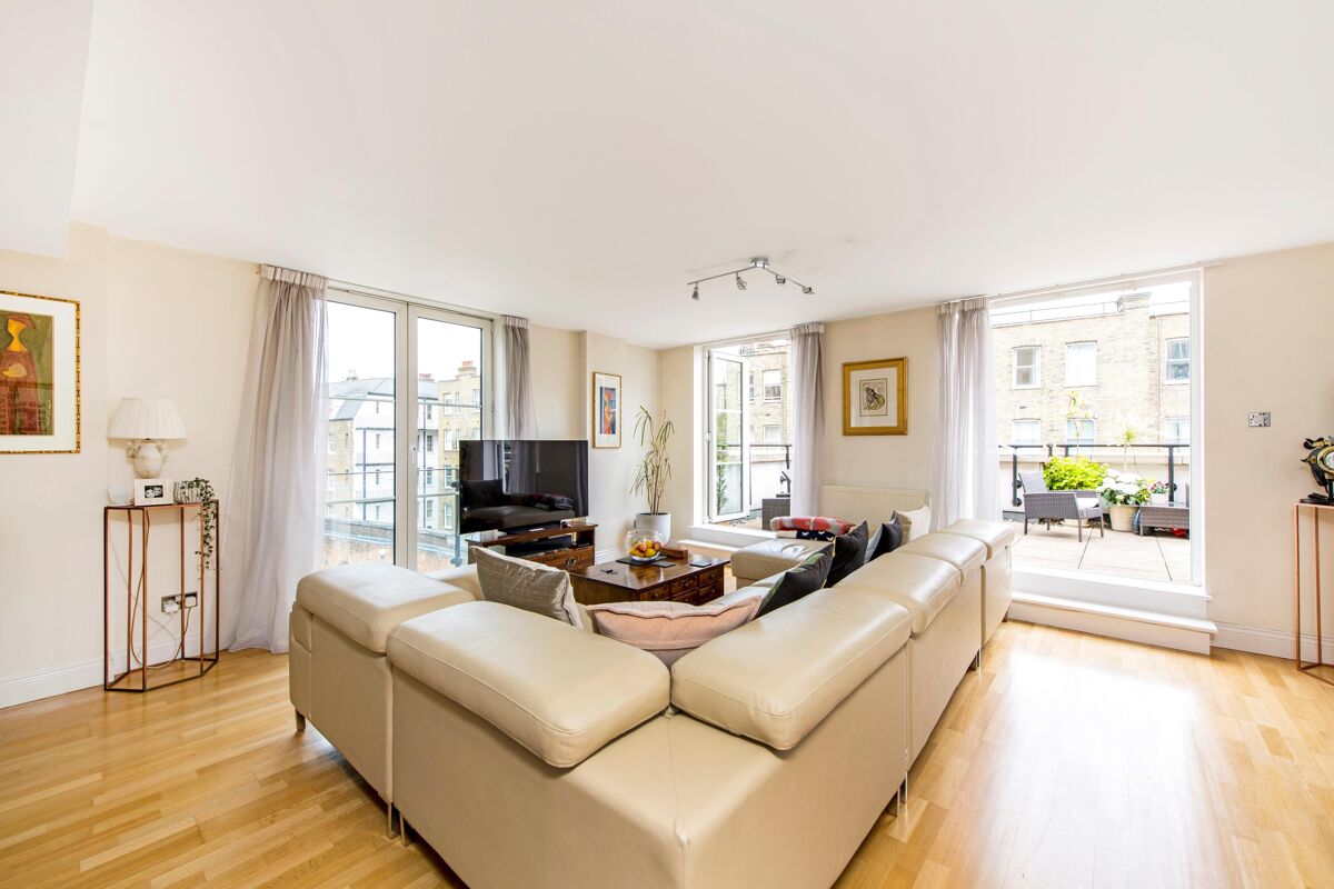 flat for sale in Alberts Court, 2 Palgrave Gardens, London, NW1