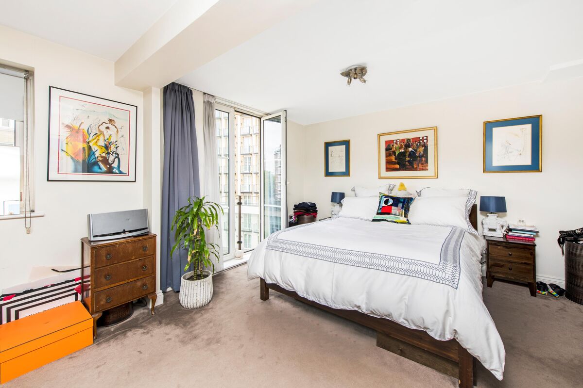 flat for sale in Alberts Court, 2 Palgrave Gardens, London, NW1