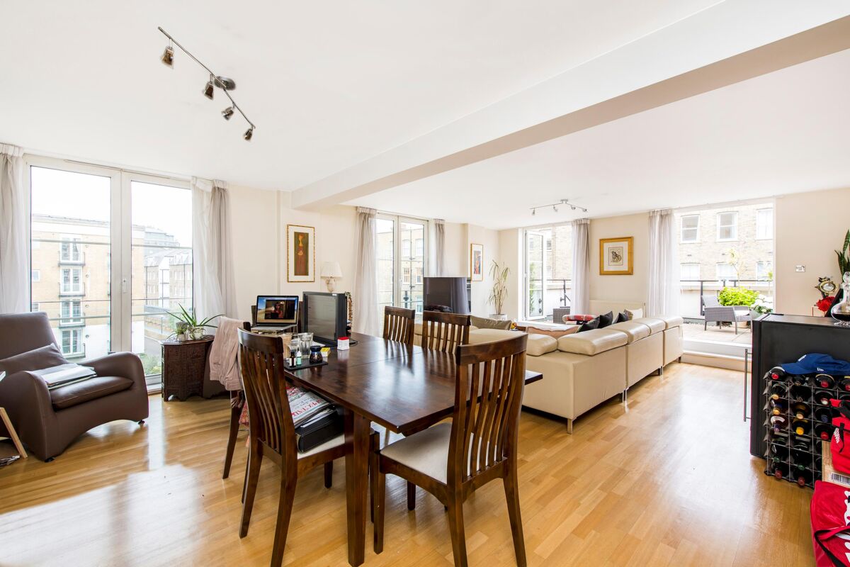 flat for sale in Alberts Court, 2 Palgrave Gardens, London, NW1