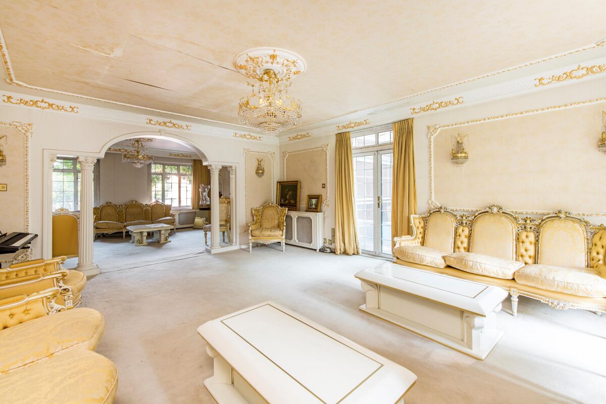 house for sale in White Lodge Close, The Avenue, Hampstead