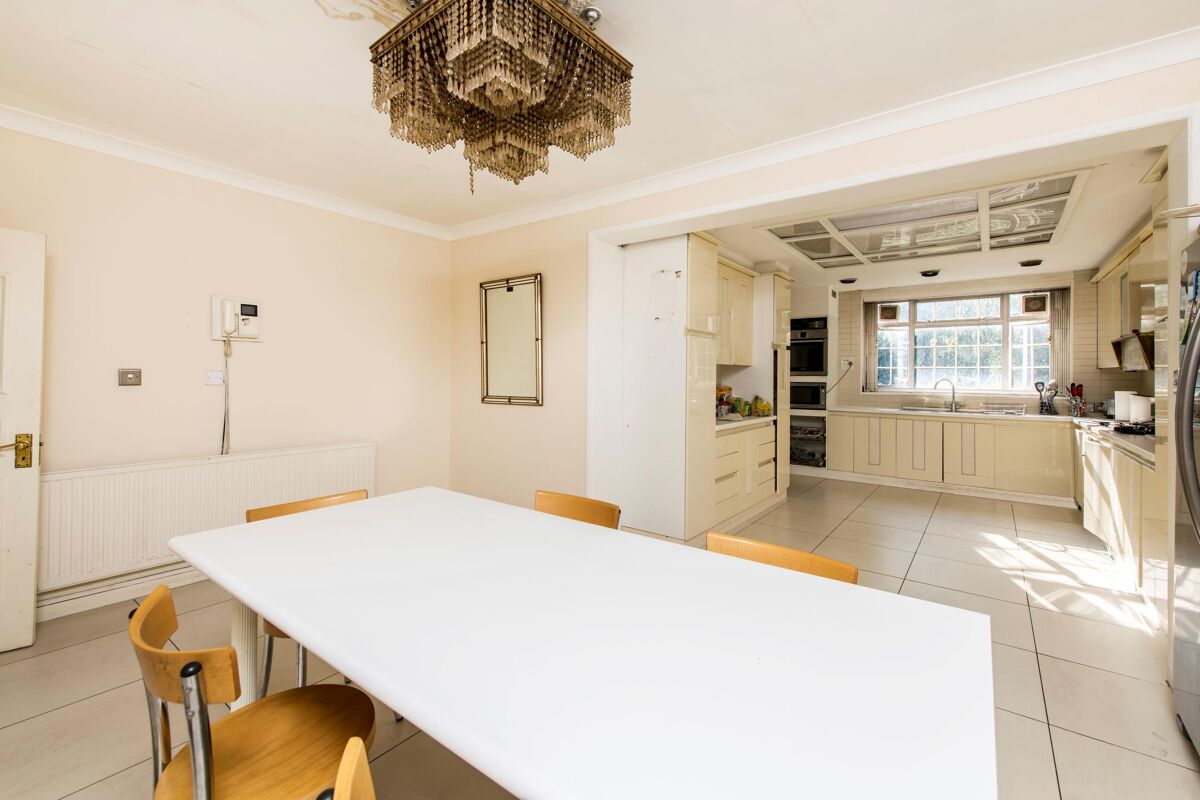 house for sale in White Lodge Close, The Avenue, Hampstead