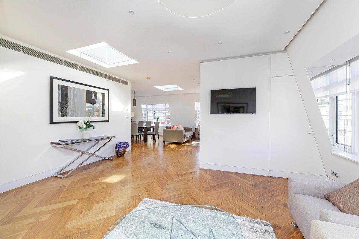 flat for sale in North Gate, Prince Albert Road, St John's Wood, London