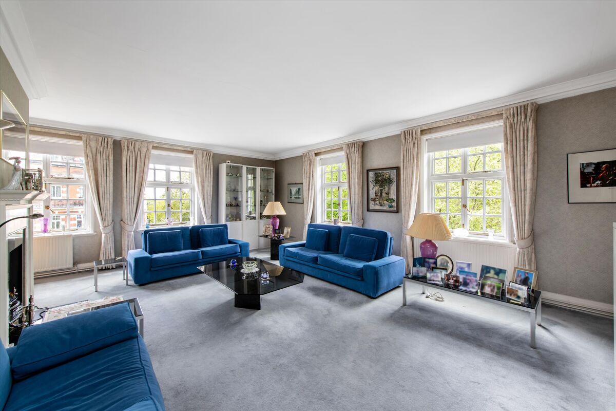 flat for sale in Hanover House, St. Johns Wood High Street, London, NW8