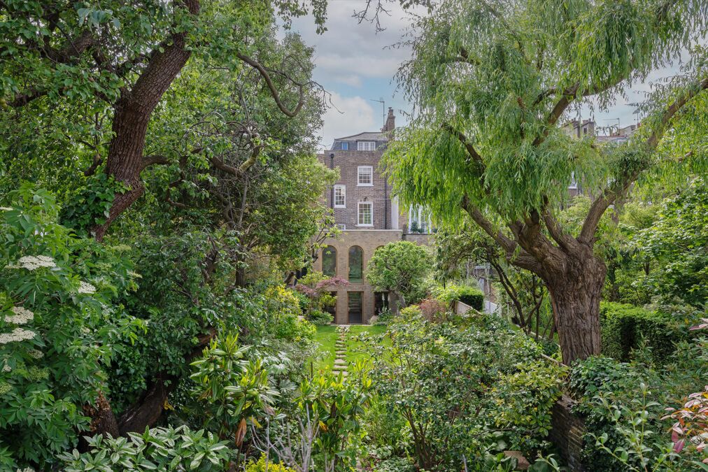 Image of Hamilton Terrace, St John's Wood NW8