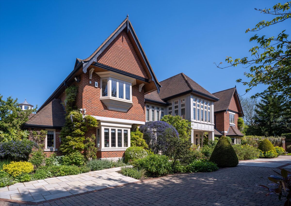 house for sale in Glanleam Road, Stanmore HA7 SJW012448369 Knight Frank