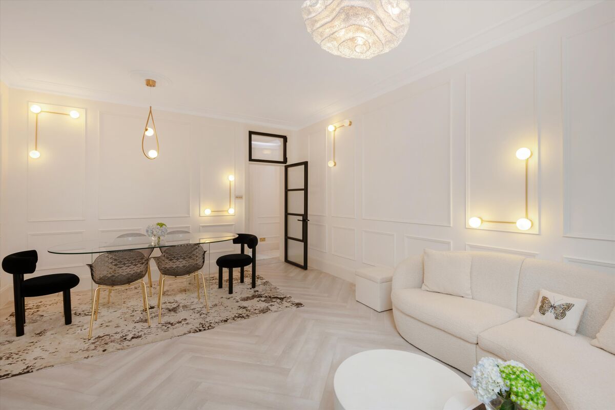 flat for sale in St John's Wood Court, St John's Wood Road NW8