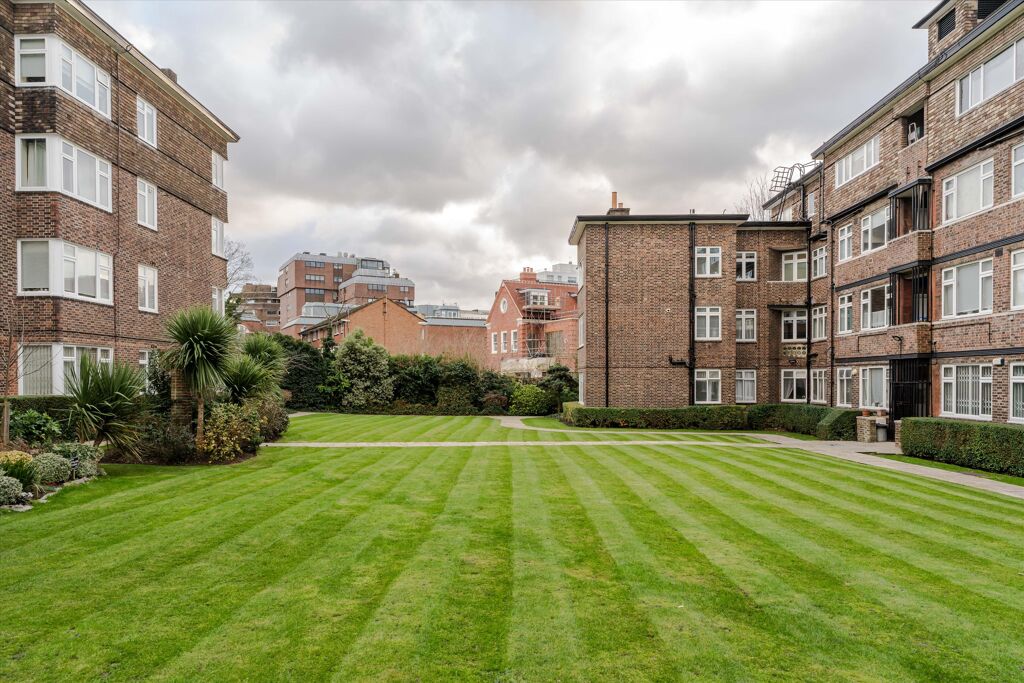 Image of Avenue Road, St John's Wood NW8