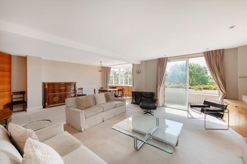 Image of St James's Close, St John's Wood NW8