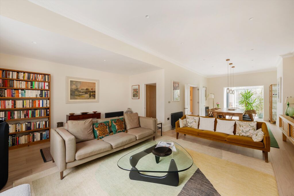 Image of Clifton Gardens, Little Venice W9