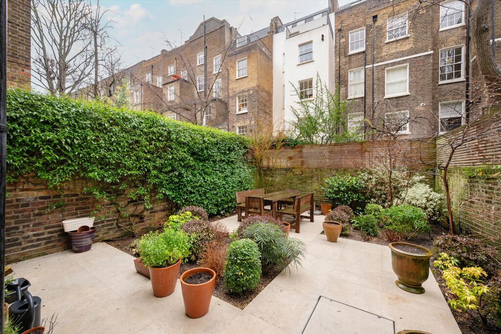 Image of Clifton Gardens, Little Venice W9