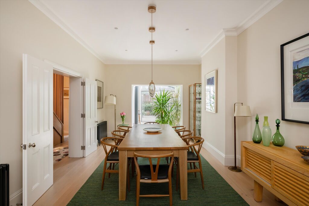 Image of Clifton Gardens, Little Venice W9