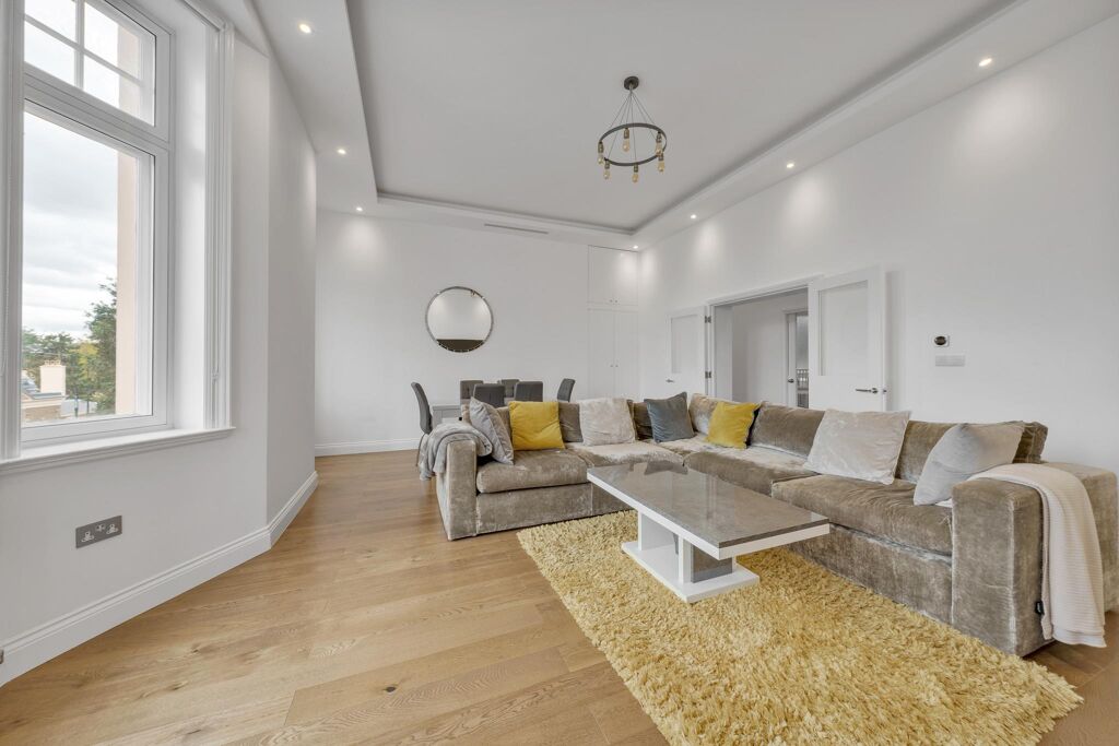 Image of North Gate, Prince Albert Road, St John's Wood NW8