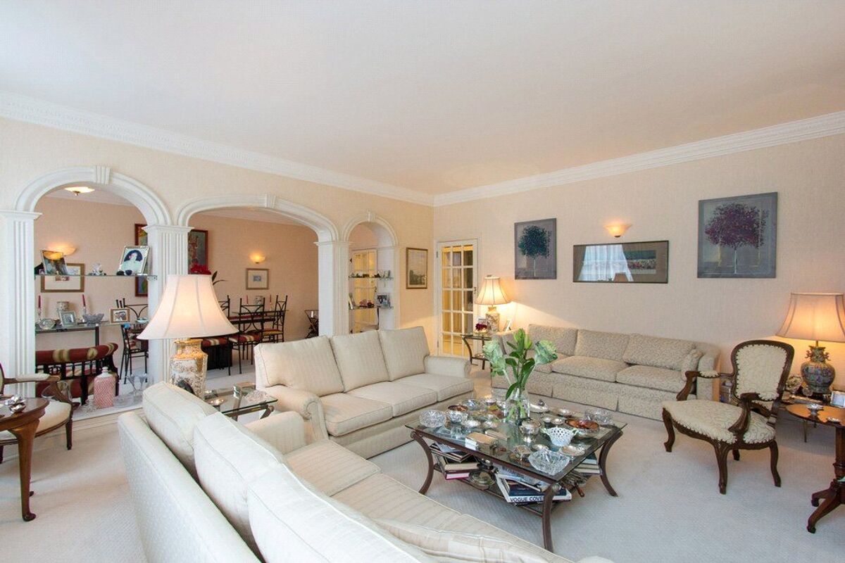 flat for sale in Eyre Court, 321 Finchley Road, St John's Wood, London, NW8 SJW130095